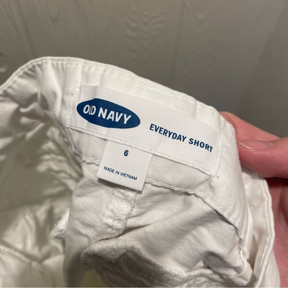 Old Navy Everyday Shorts Size 6 - Picture 6 of 6